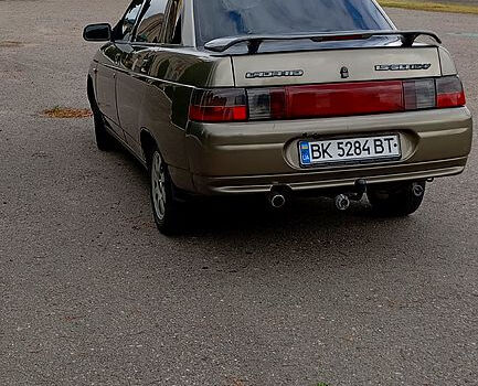 Серый ВАЗ 2110, объемом двигателя 1.5 л и пробегом 300 тыс. км за 1550 $, фото 1 на Automoto.ua