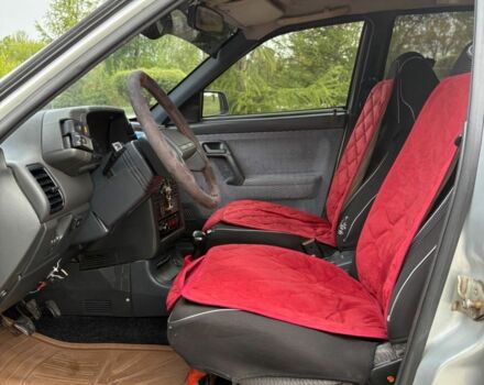 Сірий ВАЗ 2110, об'ємом двигуна 1.5 л та пробігом 263 тис. км за 1999 $, фото 11 на Automoto.ua