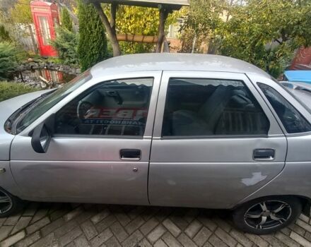 Серый ВАЗ 2110, объемом двигателя 1.5 л и пробегом 300 тыс. км за 1100 $, фото 2 на Automoto.ua