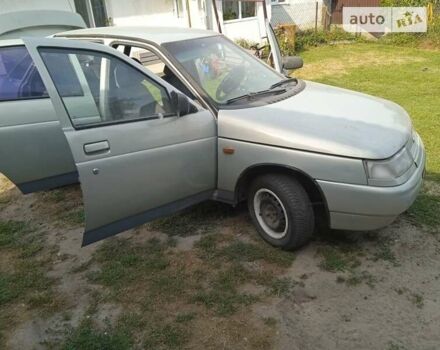 Серый ВАЗ 2110, объемом двигателя 1.5 л и пробегом 248 тыс. км за 1100 $, фото 4 на Automoto.ua