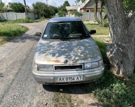 Серый ВАЗ 2110, объемом двигателя 1.6 л и пробегом 300 тыс. км за 900 $, фото 2 на Automoto.ua
