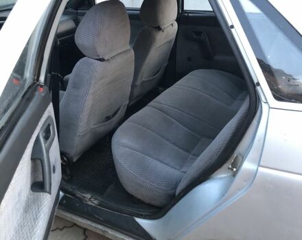 ВАЗ 2110 2002 в Тальном на Automoto.ua Серый ВАЗ 2110, объемом двигателя 1.5 л и пробегом 400 тыс. км за 1300 $, фото 5 на Automoto.ua