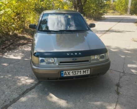 Серый ВАЗ 2110, объемом двигателя 1.5 л и пробегом 300 тыс. км за 2000 $, фото 1 на Automoto.ua