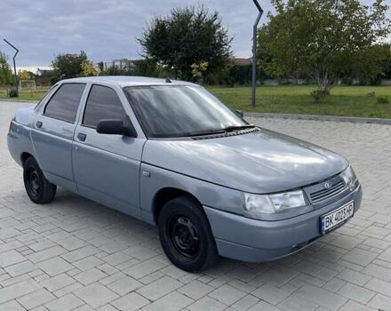 Серый ВАЗ 2110, объемом двигателя 1.5 л и пробегом 100 тыс. км за 2000 $, фото 2 на Automoto.ua