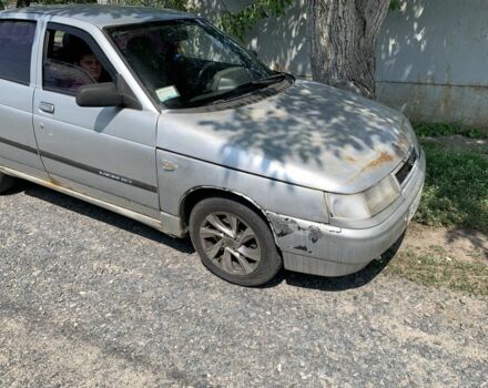 Серый ВАЗ 2110, объемом двигателя 1.6 л и пробегом 300 тыс. км за 900 $, фото 3 на Automoto.ua