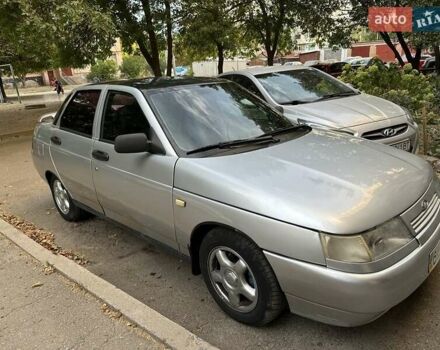 Серый ВАЗ 2110, объемом двигателя 1.5 л и пробегом 197 тыс. км за 2000 $, фото 1 на Automoto.ua