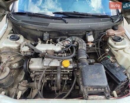 Сірий ВАЗ 2110, об'ємом двигуна 1.5 л та пробігом 265 тис. км за 1500 $, фото 9 на Automoto.ua