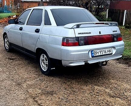 Серый ВАЗ 2110, объемом двигателя 1.5 л и пробегом 230 тыс. км за 1350 $, фото 2 на Automoto.ua