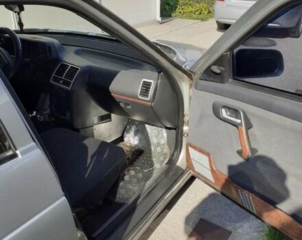 Серый ВАЗ 2110, объемом двигателя 1.5 л и пробегом 157 тыс. км за 2000 $, фото 1 на Automoto.ua