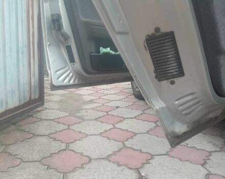 Серый ВАЗ 2110, объемом двигателя 1.6 л и пробегом 130 тыс. км за 999 $, фото 7 на Automoto.ua