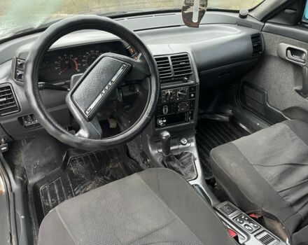 Серый ВАЗ 2110, объемом двигателя 1.6 л и пробегом 200 тыс. км за 1500 $, фото 6 на Automoto.ua