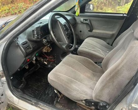 Серый ВАЗ 2110, объемом двигателя 1 л и пробегом 20 тыс. км за 595 $, фото 7 на Automoto.ua