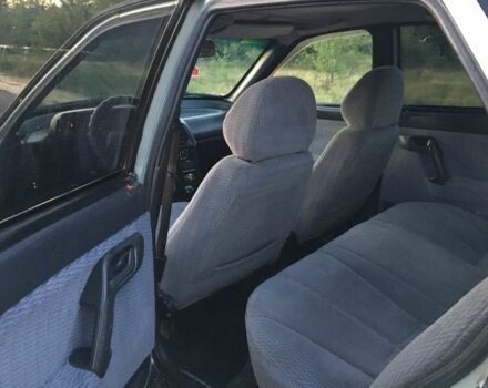 Сірий ВАЗ 2110, об'ємом двигуна 1.5 л та пробігом 258 тис. км за 1319 $, фото 6 на Automoto.ua