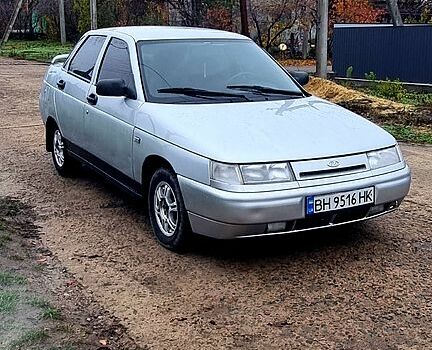 Серый ВАЗ 2110, объемом двигателя 1.5 л и пробегом 230 тыс. км за 1350 $, фото 1 на Automoto.ua