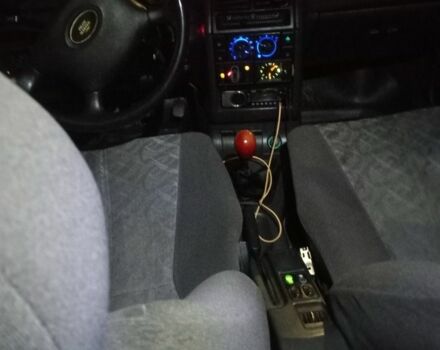 Сірий ВАЗ 2110, об'ємом двигуна 1.5 л та пробігом 200 тис. км за 850 $, фото 7 на Automoto.ua