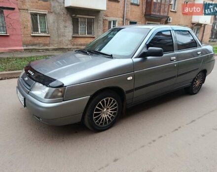 Серый ВАЗ 2110, объемом двигателя 1.6 л и пробегом 178 тыс. км за 1999 $, фото 6 на Automoto.ua