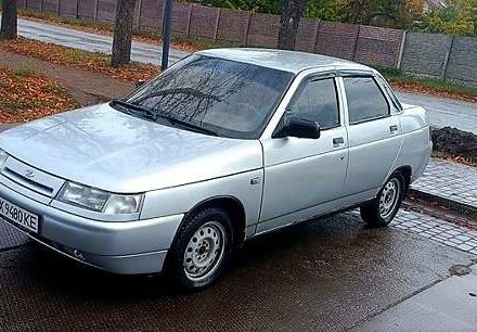 Серый ВАЗ 2110, объемом двигателя 1.6 л и пробегом 190 тыс. км за 1800 $, фото 1 на Automoto.ua