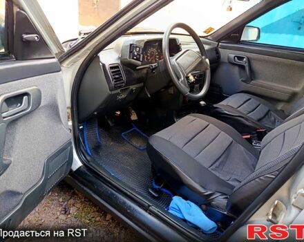 ВАЗ 2110 2005 в Кривом Роге на Automoto.ua Серый ВАЗ 2110, объемом двигателя 1.6 л и пробегом 175 тыс. км за 1900 $, фото 5 на Automoto.ua