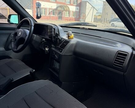 Серый ВАЗ 2110, объемом двигателя 1.6 л и пробегом 245 тыс. км за 2500 $, фото 9 на Automoto.ua