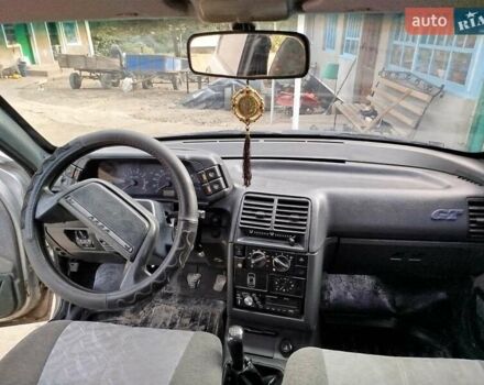 Серый ВАЗ 2110, объемом двигателя 1.6 л и пробегом 185 тыс. км за 1900 $, фото 1 на Automoto.ua