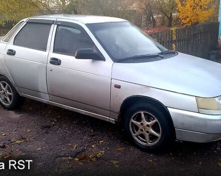 Серый ВАЗ 2110, объемом двигателя 1.6 л и пробегом 360 тыс. км за 2000 $, фото 2 на Automoto.ua