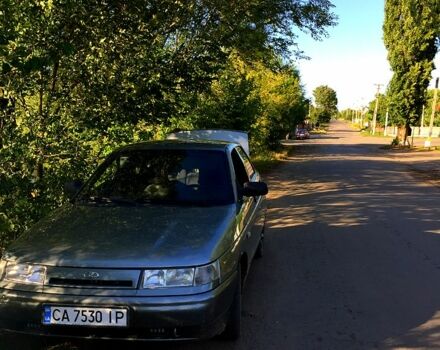 Серый ВАЗ 2110, объемом двигателя 1.6 л и пробегом 211 тыс. км за 2500 $, фото 3 на Automoto.ua