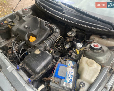 Сірий ВАЗ 2110, об'ємом двигуна 1.6 л та пробігом 385 тис. км за 2500 $, фото 7 на Automoto.ua