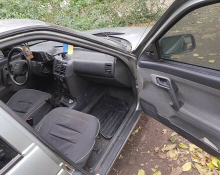 ВАЗ 2110 2005 в Запорожье на Automoto.ua Серый ВАЗ 2110, объемом двигателя 1.6 л и пробегом 100 тыс. км за 1700 $, фото 7 на Automoto.ua