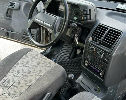 Сірий ВАЗ 2110, об'ємом двигуна 1.6 л та пробігом 201 тис. км за 1400 $, фото 12 на Automoto.ua
