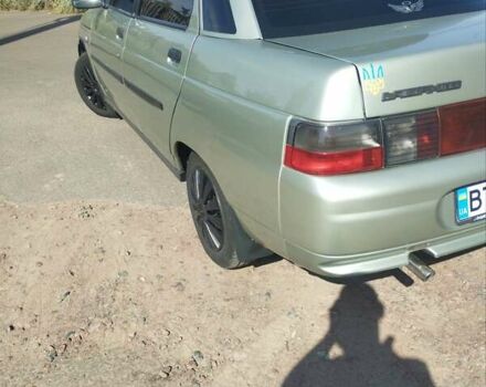 Серый ВАЗ 2110, объемом двигателя 1.6 л и пробегом 185 тыс. км за 2300 $, фото 1 на Automoto.ua