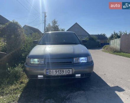 Серый ВАЗ 2110, объемом двигателя 1.6 л и пробегом 267 тыс. км за 2000 $, фото 2 на Automoto.ua