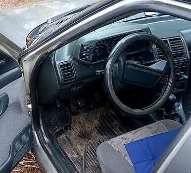 Серый ВАЗ 2110, объемом двигателя 1.6 л и пробегом 314 тыс. км за 1650 $, фото 6 на Automoto.ua