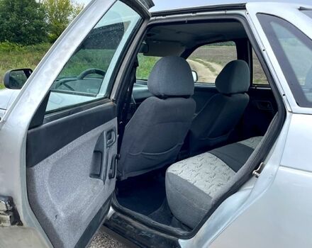 Серый ВАЗ 2110, объемом двигателя 1.6 л и пробегом 246 тыс. км за 2500 $, фото 4 на Automoto.ua