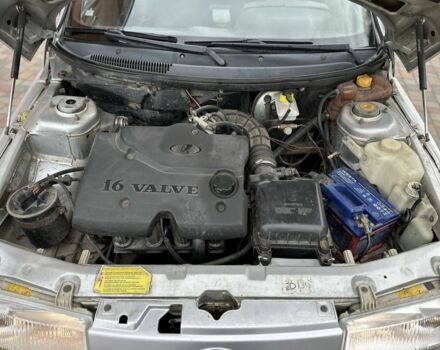 Серый ВАЗ 2110, объемом двигателя 1.6 л и пробегом 180 тыс. км за 1800 $, фото 9 на Automoto.ua