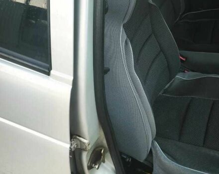 Сірий ВАЗ 2110, об'ємом двигуна 1.6 л та пробігом 107 тис. км за 1909 $, фото 7 на Automoto.ua