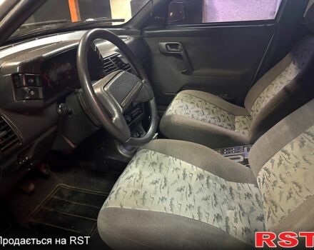 Серый ВАЗ 2110, объемом двигателя 1.6 л и пробегом 170 тыс. км за 2000 $, фото 4 на Automoto.ua