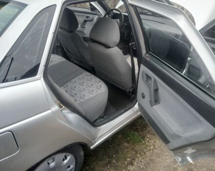 Серый ВАЗ 2110, объемом двигателя 1.6 л и пробегом 113 тыс. км за 2000 $, фото 7 на Automoto.ua