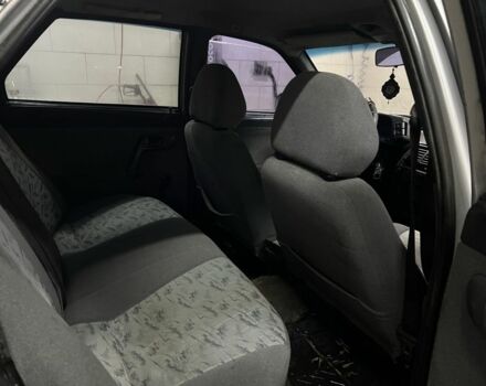 Серый ВАЗ 2110, объемом двигателя 1.6 л и пробегом 777 тыс. км за 950 $, фото 8 на Automoto.ua