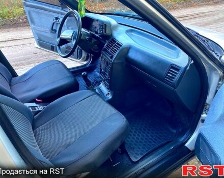 Серый ВАЗ 2110, объемом двигателя 1.6 л и пробегом 200 тыс. км за 2600 $, фото 4 на Automoto.ua