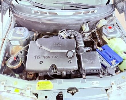 Серый ВАЗ 2110, объемом двигателя 1.6 л и пробегом 181 тыс. км за 1907 $, фото 7 на Automoto.ua