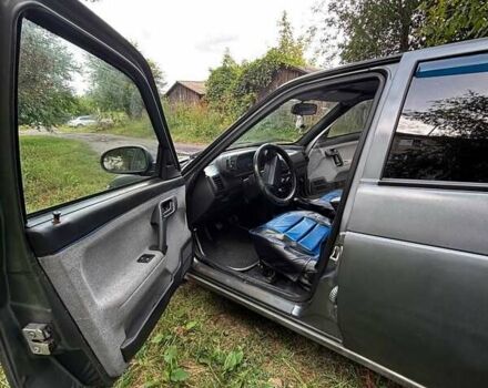 Сірий ВАЗ 2110, об'ємом двигуна 1.6 л та пробігом 235 тис. км за 950 $, фото 5 на Automoto.ua