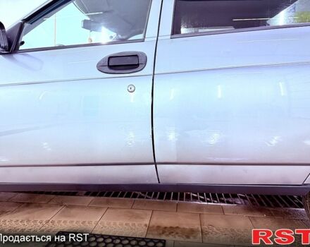 Сірий ВАЗ 2110, об'ємом двигуна 1.6 л та пробігом 181 тис. км за 1900 $, фото 10 на Automoto.ua