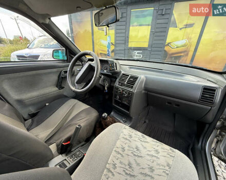 Серый ВАЗ 2110, объемом двигателя 1.6 л и пробегом 174 тыс. км за 1999 $, фото 18 на Automoto.ua