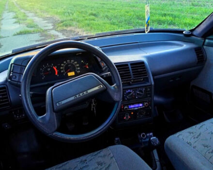 Сірий ВАЗ 2110, об'ємом двигуна 1.6 л та пробігом 234 тис. км за 1100 $, фото 2 на Automoto.ua