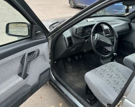 Серый ВАЗ 2110, объемом двигателя 1.6 л и пробегом 150 тыс. км за 1900 $, фото 6 на Automoto.ua