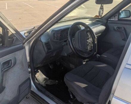 Серый ВАЗ 2110, объемом двигателя 1.6 л и пробегом 257 тыс. км за 1999 $, фото 4 на Automoto.ua