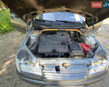 Сірий ВАЗ 2110, об'ємом двигуна 1.6 л та пробігом 177 тис. км за 1950 $, фото 11 на Automoto.ua