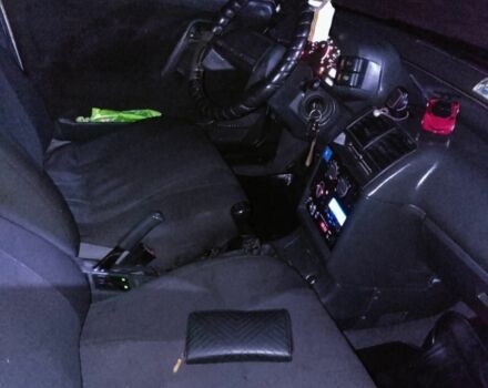 Сірий ВАЗ 2110, об'ємом двигуна 1.6 л та пробігом 360 тис. км за 2000 $, фото 7 на Automoto.ua