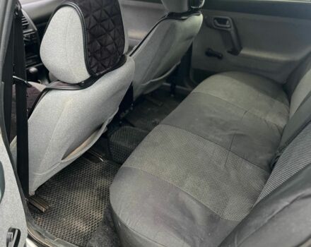 Серый ВАЗ 2110, объемом двигателя 1.6 л и пробегом 320 тыс. км за 1400 $, фото 4 на Automoto.ua