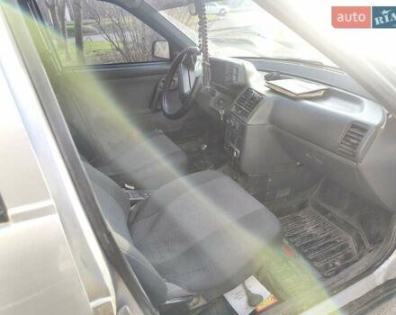 Сірий ВАЗ 2110, об'ємом двигуна 1.6 л та пробігом 195 тис. км за 2400 $, фото 6 на Automoto.ua